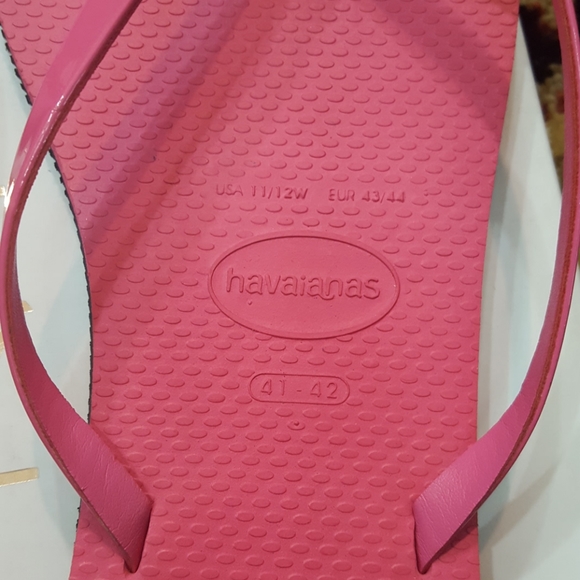 Havaianas pink slippers - Picture 3 of 5